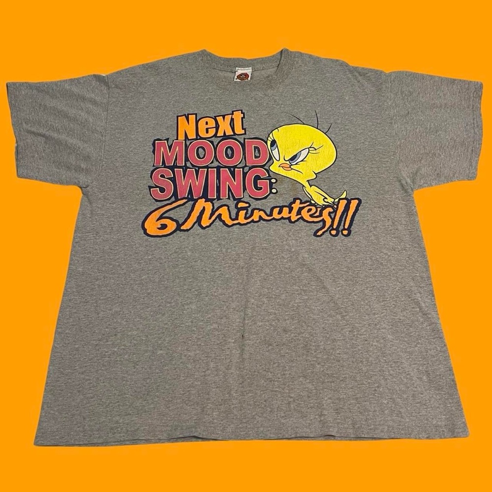 Vintage Y2K 2001 Looney Tunes Tweety Bird Animated Cartoon Shirt